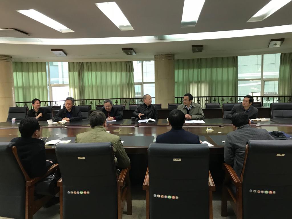 座 谈 会 现 场